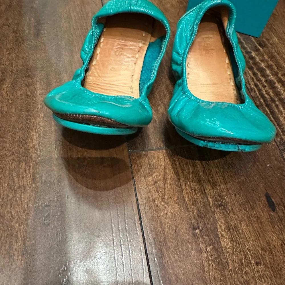 Tieks Teal Patent Leather Flats – Size 6 - Picture 2 of 6